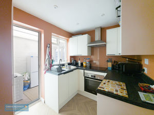 Kitchen- click for photo gallery